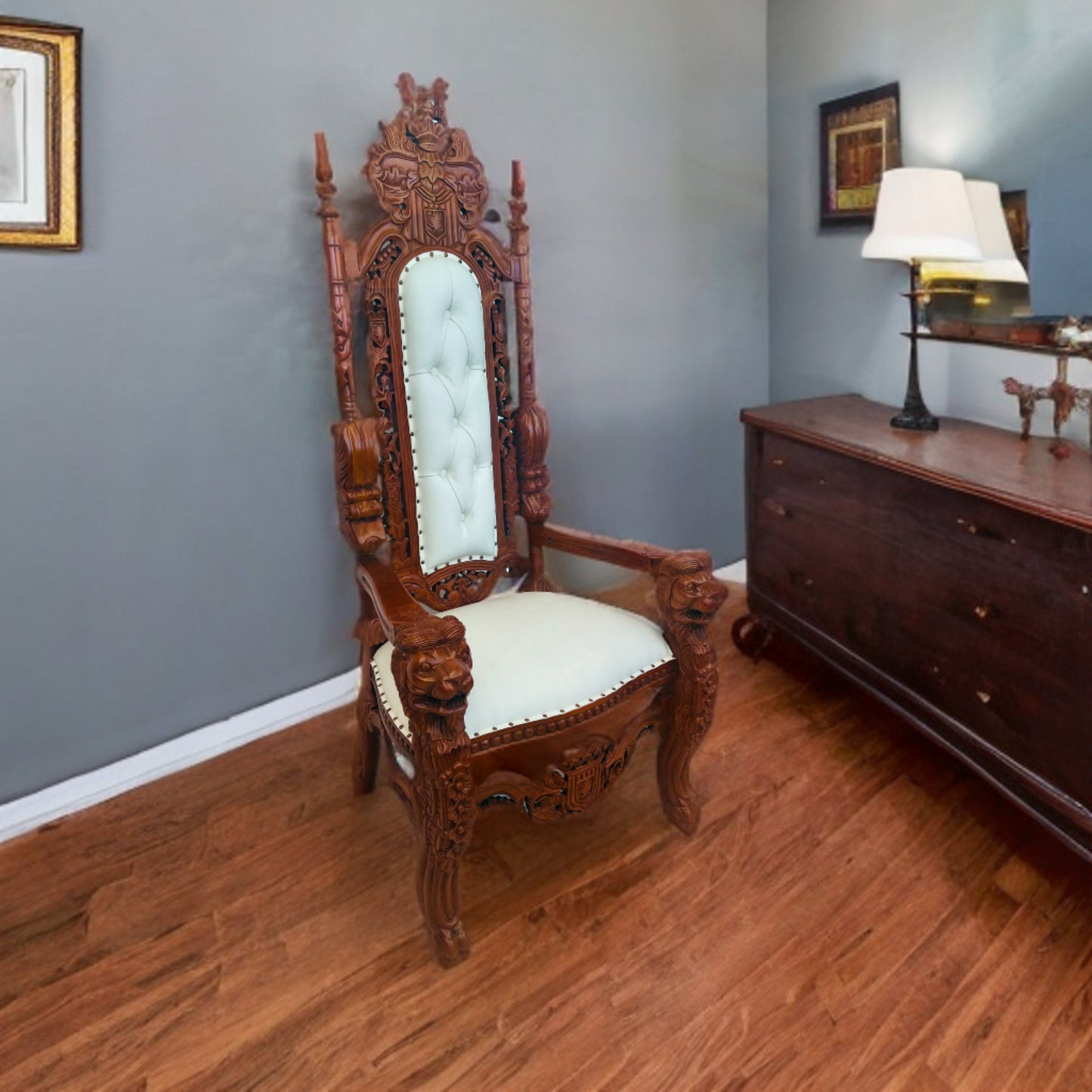 Throne Chair | King | Mahogany wood | Genuine Leather | White | Lion Head
