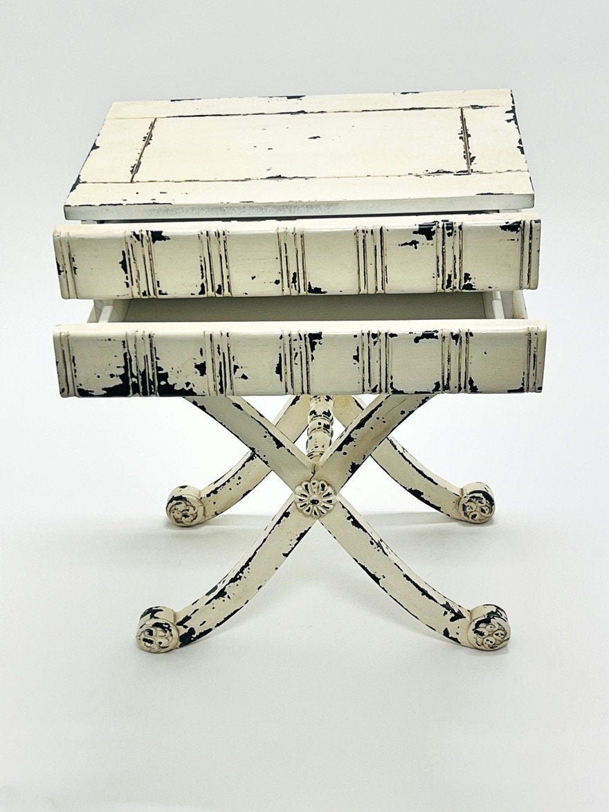 Bookcase style rustic table (Grey or White)