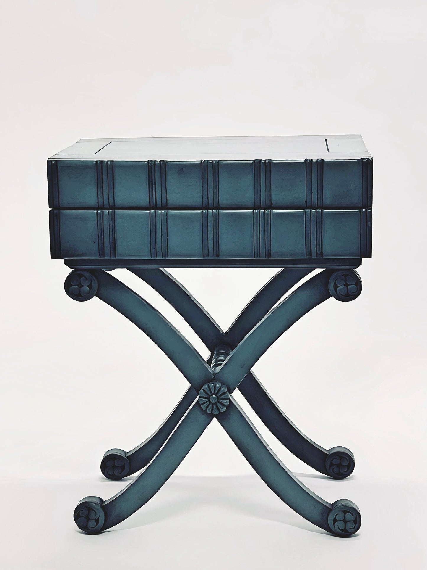 Bookcase style rustic table (Grey or White)